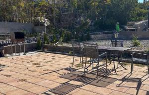 Φωτογραφία από το άλμπουμ του Stunning Home In Lovorje With Private Swimming Pool, Can Be Inside Or Outside σε Lovorje +10 φωτογραφίες