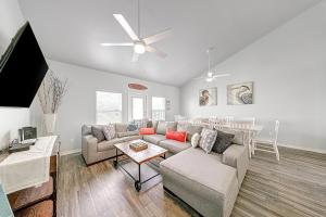 TV a/nebo společenská místnost v ubytování Nemo Cay - Mermaids Splash