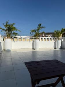 Μπαλκόνι ή βεράντα στο Waridi is a modern, cosy penthouse in Mtwapa town