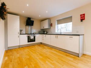 Kuchyň nebo kuchyňský kout v ubytování Sage Lodge + 4 fotografie