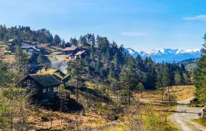 Příroda nedaleko prázdninového domu + 14 fotografií