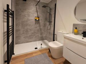 Gallery image of Luxury eco retreat cabins in Shropshire in Market Drayton +20 photos