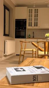 Η κουζίνα ή μικρή κουζίνα στο Riviera Apartment