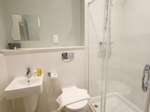 Ένα μπάνιο στο Loramore