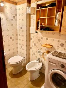 Et badeværelse på Ca Novella Apartment + 1 billede