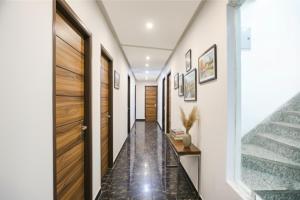 Fotografie z fotogalerie ubytování FabHotel F9 Sector 19 v destinaci Noida