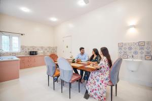 Khách lưu trú tại FabHotel Bougainvillea Suites - Horamavu