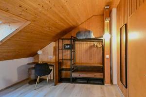 Μία ή περισσότερες κουκέτες σε δωμάτιο στο Haus Ehret - Privaten Spa Loft