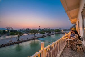 Jaswinder Bhawan - By The Ganges photo 4