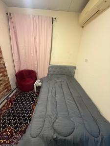 Postel nebo postele na pokoji v ubytování Budget Friendly Studio 10 minutes to Zayed International Airport Abu Dhabi