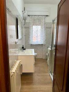 Ένα μπάνιο στο Dea Bendata HERMES +30 φωτογραφίες