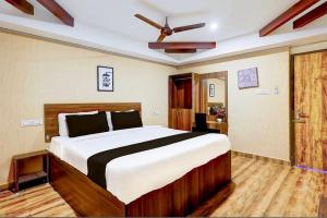 Ένα ή περισσότερα κρεβάτια σε δωμάτιο στο Classic glory inn +5 φωτογραφίες