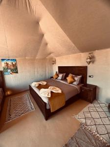 Postel nebo postele na pokoji v ubytování Dream Luxury Majestic Camp