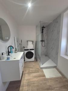 Ένα μπάνιο στο #Le 2 Paris # Thiers #