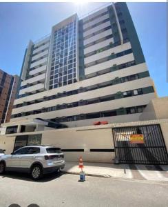 Το κτήριο όπου στεγάζεται  το διαμέρισμα