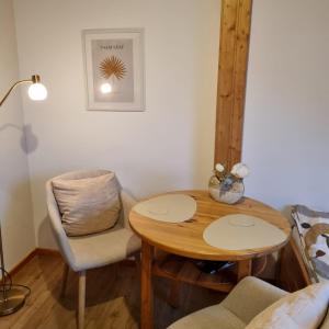 Posezení v ubytování Gästezimmer Aschenbrenner