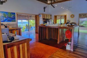 Kuchyň nebo kuchyňský kout v ubytování La Vie Est Belle