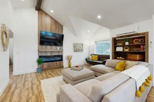 Χώρος καθιστικού στο Carriage House Loft