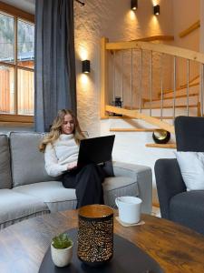 Posezení v ubytování Chalet am Bachl 1