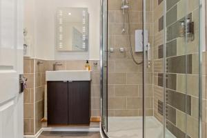 Koupelna v ubytování Beachcomber B&B + 49 fotografií