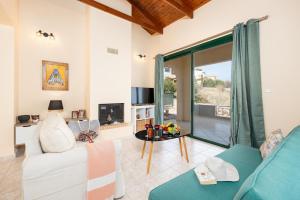 Μια τηλεόραση ή/και κέντρο ψυχαγωγίας στο Villa Phoebe