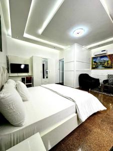 Afbeelding uit fotogalerij van Avrum Apartments in Abuja