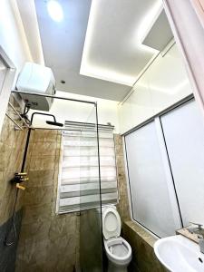 Phòng tắm tại Avrum Apartments