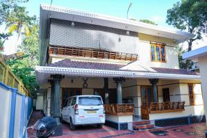 Το κτήριο όπου στεγάζεται  το διαμέρισμα