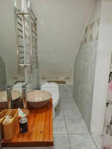 Ένα μπάνιο στο OKIN 1 Mae Del Tuyu