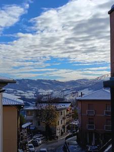 Táj Show hostels közelében