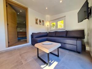 Μια τηλεόραση ή/και κέντρο ψυχαγωγίας στο Ô Jardin