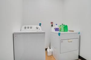 Fotografie z fotogalerie ubytování Less Than 2 Mi to Dtwn St Paul! West Side Remote-Work Hub v destinaci Saint Paul + 23 fotografií