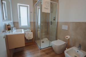 Ένα μπάνιο στο Garda Relais +27 φωτογραφίες