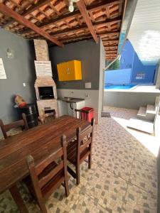 Η κουζίνα ή μικρή κουζίνα στο Studio 23 da praia de Maresias