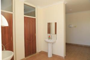 Zdjęcie z galerii obiektu Enaitoti Hotel w mieście Aitong