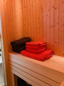 Fotografie z fotogalerie ubytování Lovely Cabin Amidst Bustling Wildlife v destinaci Vannareid + 32 fotografií