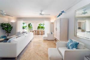 Khu vực ghế ngồi tại St, Peter's Bay 211 2 bed apts