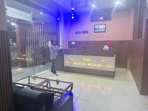 Επισκέπτες που μένουν στο The Hotel Moon +11 φωτογραφίες