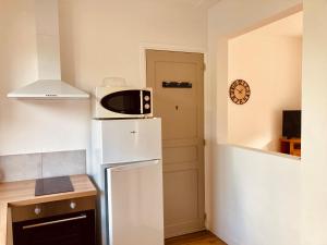 Η κουζίνα ή μικρή κουζίνα στο Entre Terre et Baie du Mont-Saint-Michel +23 φωτογραφίες