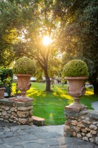 Κήπος έξω από το Borgo San Luigi +89 φωτογραφίες