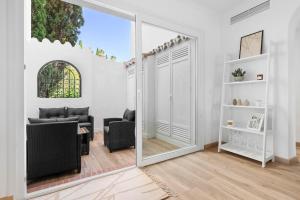 Fotografie z fotogalerie ubytování Modern apartment near the beach in Riviera del Sol v destinaci Sitio de Calahonda + 7 fotografií