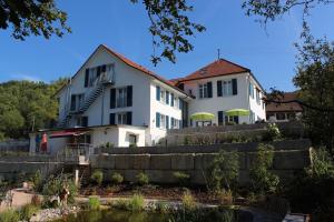 Fotografie z fotogalerie ubytování Charmante Zollhaus-Wohnung - 2 bis 3 Gäste nähe Schweiz v destinaci Klettgau