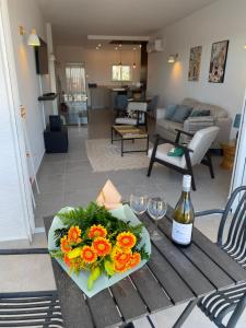 Una cocina o cocineta en The Ocean View Luz