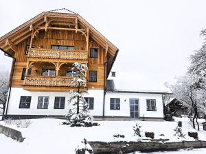 Lippingergut - Kaiserschmarrn Suite v zimě