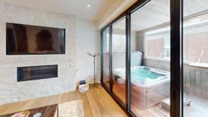 Ένα ή περισσότερα κρεβάτια σε δωμάτιο στο Jackson Hole - Arts District W