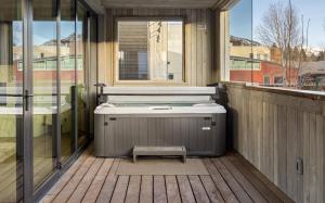 Φωτογραφία από το άλμπουμ του Jackson Hole - Arts District W στο Τζάκσον