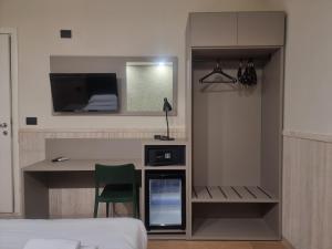 Nhà bếp/bếp nhỏ tại Hotel Pyramid