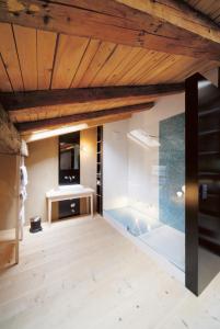 TV a/nebo společenská místnost v ubytování Gästehaus berge Ferienwohnungen