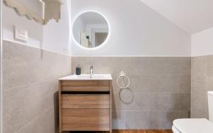 Ένα μπάνιο στο Rural House in Igorre with Garden for 8 Guests +39 φωτογραφίες