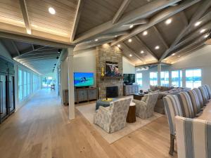 Μια τηλεόραση ή/και κέντρο ψυχαγωγίας στο Ranch - Dragonfly Den +32 φωτογραφίες